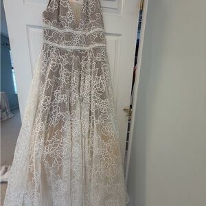 Bronx and Banco White Floral Maxi Dress